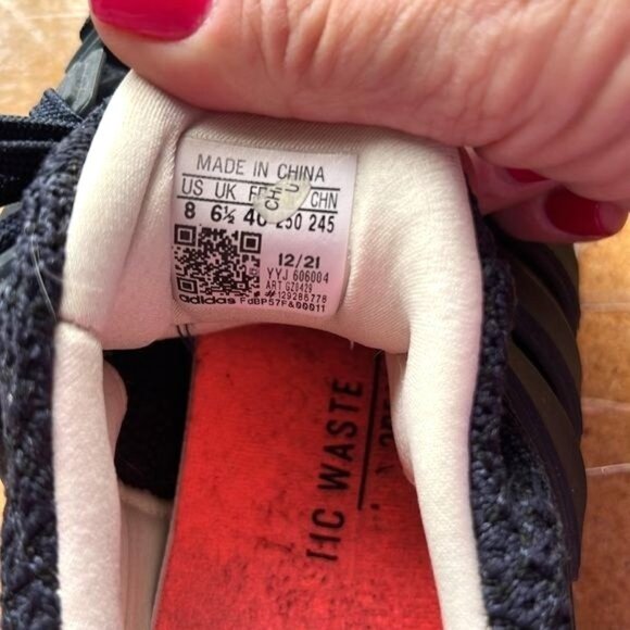 Adidas Women’s UltraBOOST 5.0 DNA Size 8 - Picture 12 of 13